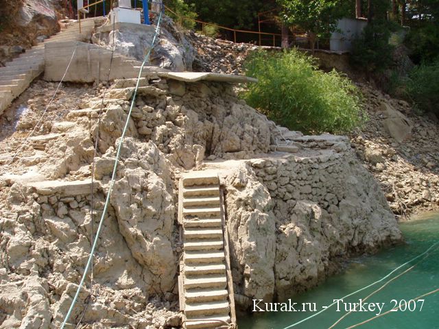 здесь обедали